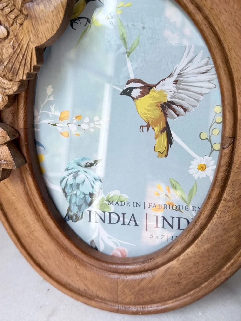 Carved Wooden Oval Photo Frame with Bird Accent 3d. 5”x7” photo